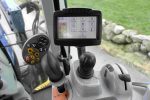 NEW HOLLAND T7070 – Image 16
