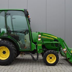 JOHN DEERE 2520