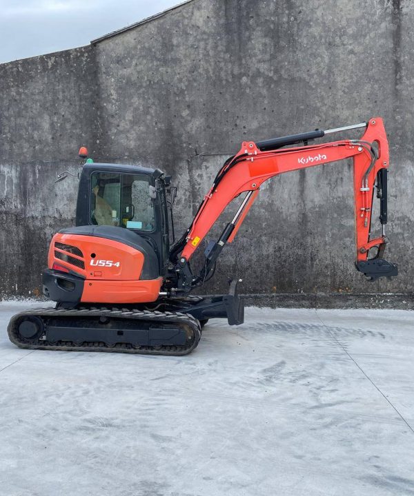 Kubota U55-4