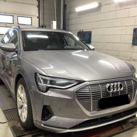 AUDI e-tron 55 quattro